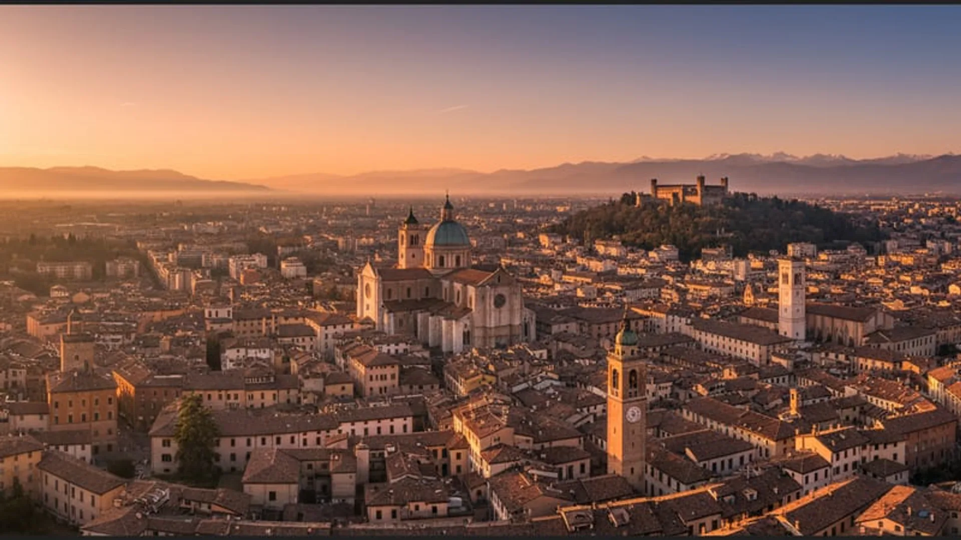 Brescia — Centro storico — Via Vittorio Emanuele II