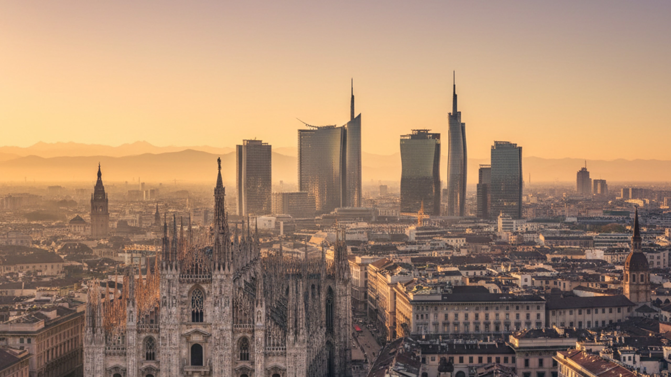 Compro oro e argento a Milano - Al Pegno 1977